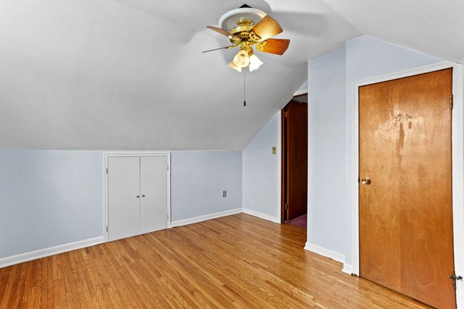 upstairs room 1 | Image 26