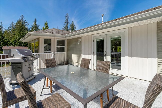 2380 Fowler Rd, House other with 3 bedrooms, 2 bathrooms and 8 parking in Qualicum Beach BC | Image 41