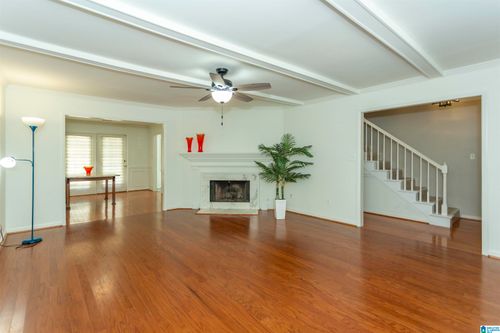 19 Chase Plantation Pkwy, HOOVER, AL, 35244-1523 | Card Image