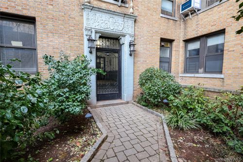 5j-148 Northern Boulevard, New York, NY, 11354 | Card Image