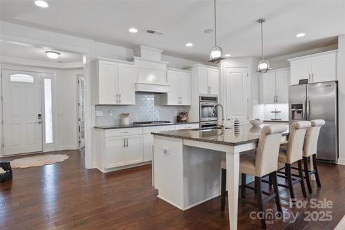 15018 Marymont Ave, Huntersville, NC, 28078-5525 | Card Image