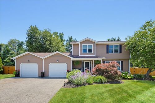 16 Heritage Court, Cranston, RI, 02921 | Card Image