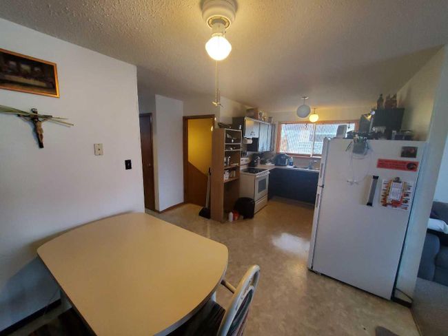 516 52 Street, Home with 5 bedrooms, 2 bathrooms and 3 parking in Edson AB | Image 5