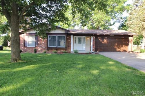 11 Atwater Dr, Saint Peters, MO, 63376-3113 | Card Image