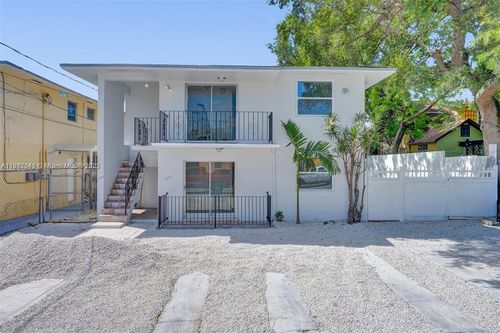 3290-3290 Nw 4th St, Miami, FL, 33125-4131 | Card Image