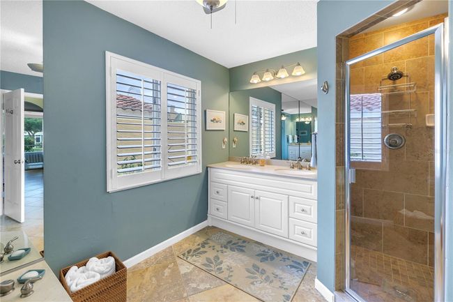 Main bathroom | Image 26
