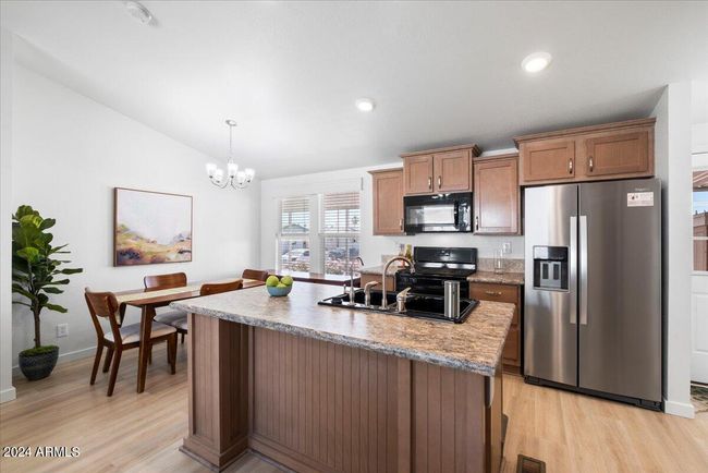 67 - 10936 E Apache Trl, House other with 2 bedrooms, 2 bathrooms and null parking in Apache Junction AZ | Image 10