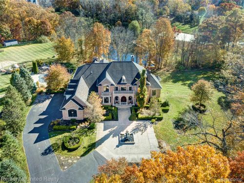 1221 Wilderness Hills Trl, Pinckney, MI, 48169-8176 | Card Image