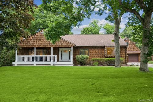 37 Fanning Ave, Hampton Bays, NY, 11946-1810 | Card Image