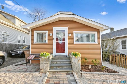 26 Melrose Place, Stamford, CT, 06902 | Card Image