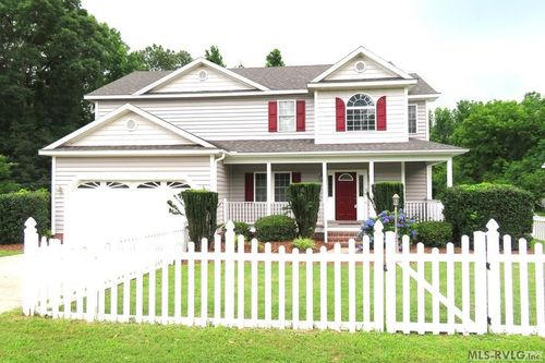 1111 E 7th St, Roanoke Rapids, NC, 27870-2239 | Card Image