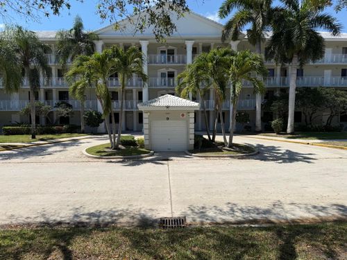 305-2761 Village Blvd, West Palm Beach, FL, 33409-6948 | Card Image