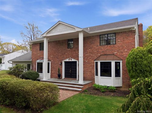 21 Sleepy Ln, Melville, NY, 11747-3220 | Card Image