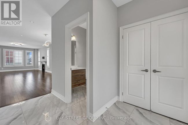 1275 Raspberry Terrace, House other with 4 bedrooms, 3 bathrooms and 4 parking in Milton (FO Ford) ON | Image 8