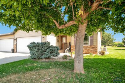 6812 Dunsmore Rd, Townhouse with 5 bedrooms, 3 bathrooms and null parking in Rapid City SD | Image 2