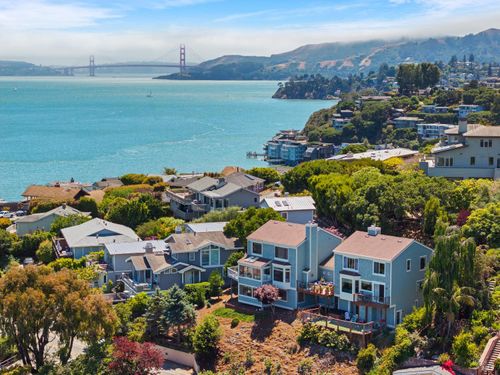 2400 Vista Del Mar Ln, Tiburon, CA, 94920-1224 | Card Image
