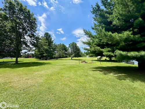 11161 Iroquois Rd, Burlington, IA, 52601-8604 | Card Image