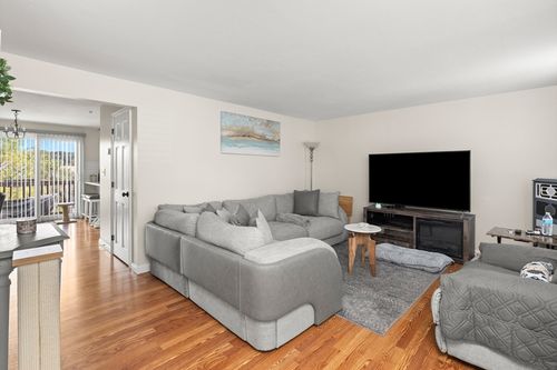 unit-39-247 Broadway Rd, Dracut, MA, 01826-2736 | Card Image