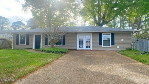 102 Channel Ln, Madison, MS, 39110-9758 | Card Image