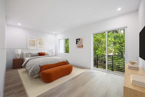 3164 Plaza St, Miami, FL, 33133-4317 | Card Image