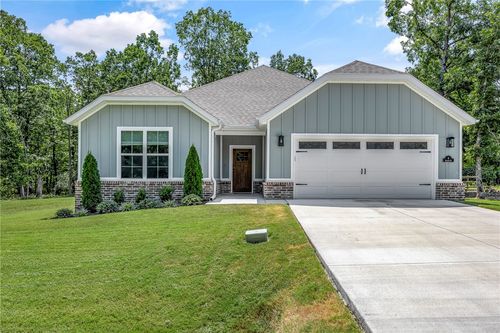 6 Shetland Dr, Bella Vista, AR, 72715-3806 | Card Image