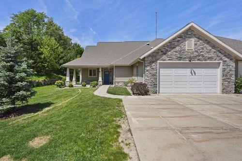 8221 Highview Dr, Madison, WI, 53719-3854 | Card Image