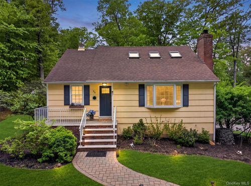 35 Fay Rd, New City, NY, 10956-3330 | Card Image