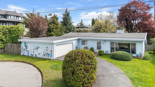 957 Essex Road, North Vancouver, BC, V7R1W1 | Card Image