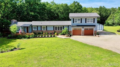 10081 County Road 5460, Rolla, MO, 65401-6757 | Card Image