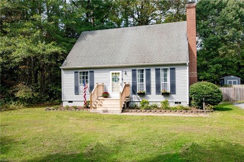 6340 Jones Creek Dr, Gloucester, VA, 23061-3425 | Card Image