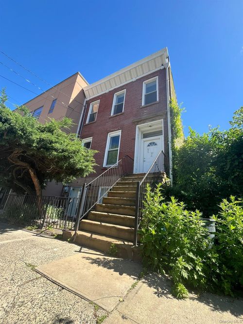 130 Van Dyke St, Brooklyn, NY, 11231-1012 | Card Image