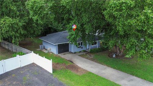 3736 Burr Ln, Portsmouth, VA, 23703-3643 | Card Image