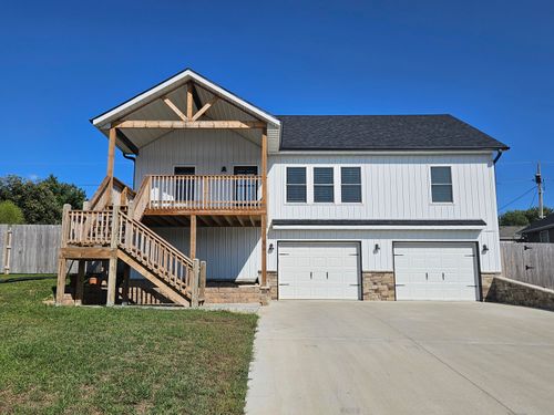 670 N Sunset Ave, Bolivar, MO, 65613-3325 | Card Image