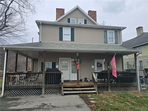 804 Railroad St, Monongahela, PA, 15063-2835 | Card Image