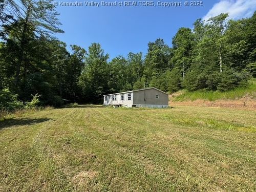 979 Reed Fork Rd, Procious, WV, 25164-8117 | Card Image
