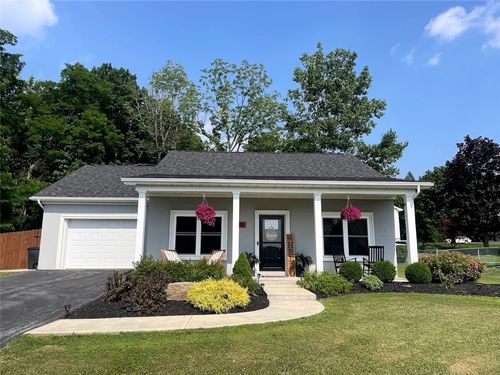 128 Prospect St, Auburn, NY, 13021-1622 | Card Image