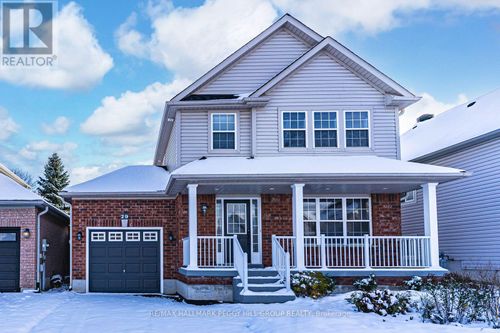 29 Brookwood Dr, Barrie, ON, L4N0Z1 | Card Image