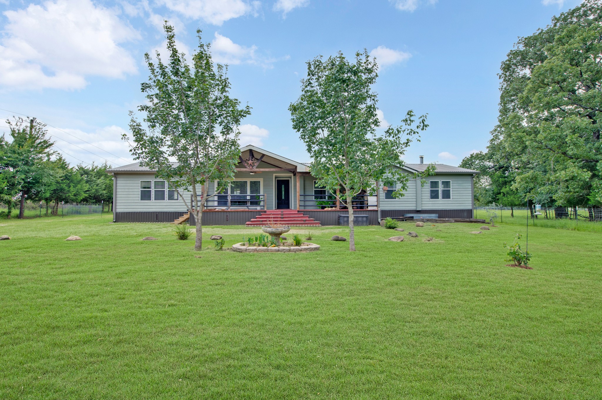 Residential in Honey Grove