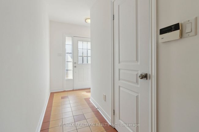 90 Maple Sugar Lane, House attached with 3 bedrooms, 3 bathrooms and 2 parking in Vaughan ON | Image 5