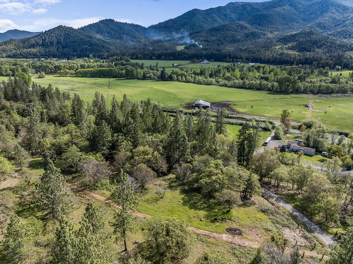 Land in Grants Pass 5