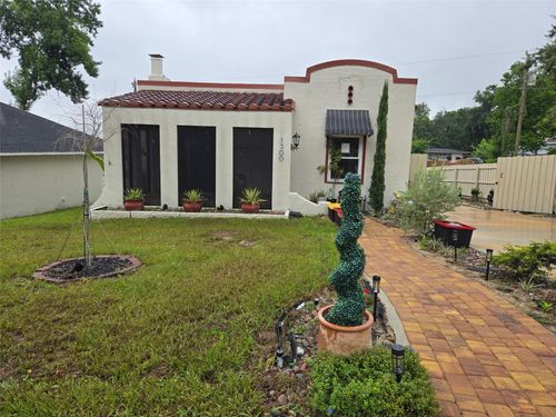 1300 6th St, CLERMONT, FL, 34711-3016 | Card Image
