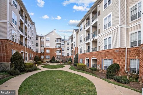 407-4850 Eisenhower Ave, ALEXANDRIA, VA, 22304-7326 | Card Image
