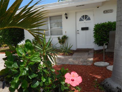3050 Nw 1st Ave, Pompano Beach, FL, 33064-3806 | Card Image