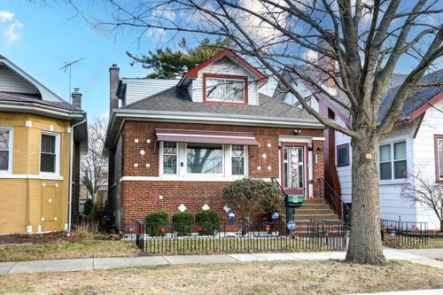 3601 Euclid Ave, Berwyn, IL, 60402-3864 | Card Image