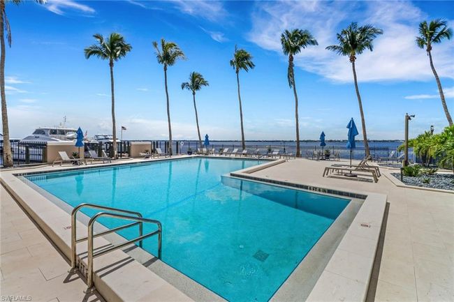 APT-1102 - 1920 Virginia Ave, Condo with 2 bedrooms, 2 bathrooms and 1 parking in FORT MYERS FL | Image 38