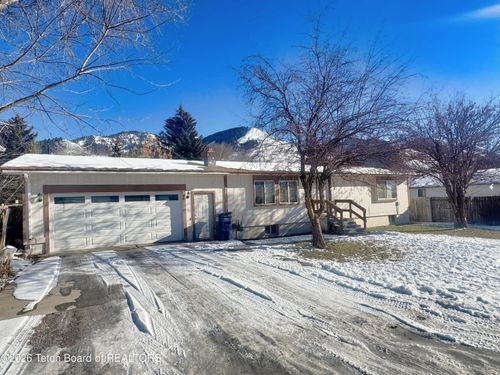 665 Adams St, Afton, WY, 83110-5059 | Card Image