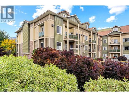 302-2120 Shannon Ridge Dr, West Kelowna, BC, V4T2Z3 | Card Image