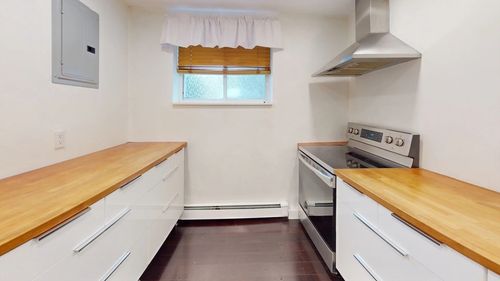 apt-1-31 Westgate Rd, Chestnut Hill, MA, 02467-3407 | Card Image