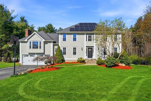9 Belknap Dr, Andover, MA, 01810 | Card Image