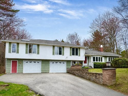 15 Pine Rd, North Hampton, NH, 03862-2327 | Card Image